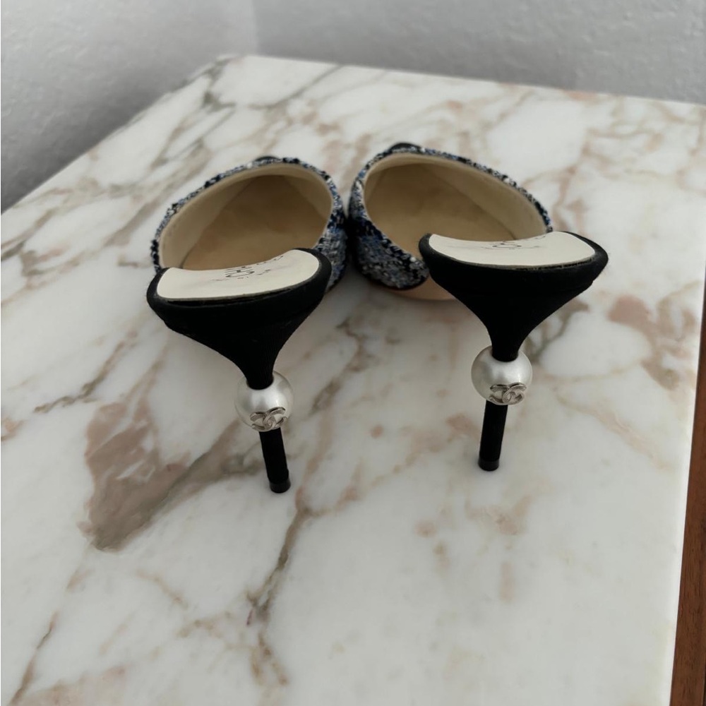 Chanel pumps